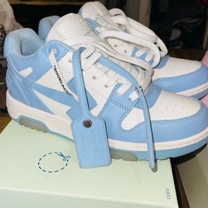 Off White ‘Out of Office’ sneakers